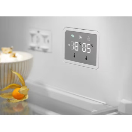 ELECTROLUX šaldytuvas-šaldiklis LNT7ME36K2