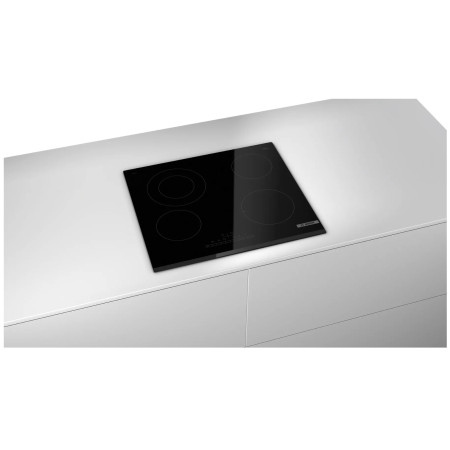 Bosch PKF631FP3E juoda įmontuota keraminė viryklė