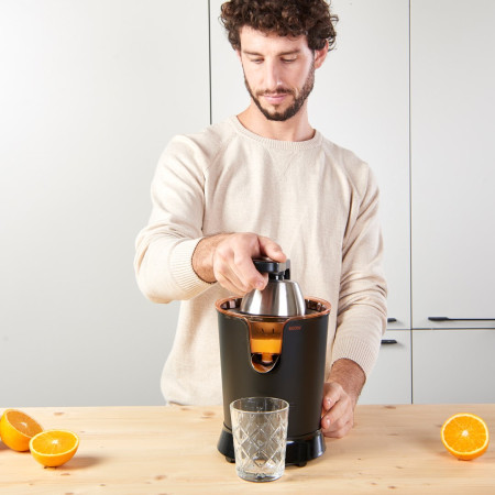 Taurus Easy Press 600 Išcentrinė sulčiaspaudė 600 W Juoda/Ruda