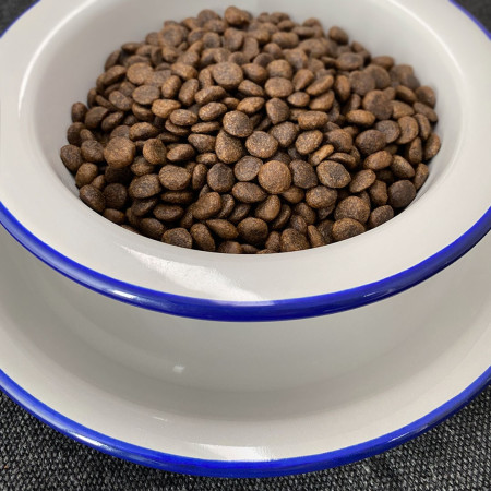 FOLK Mažų veislių tradicinė didžiosios Lenkijos antis su triušiu, obuoliais ir marjoramu 1,6kg