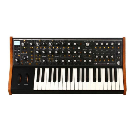 MOOG SUBsequent 37 - analoginis sintezatorius