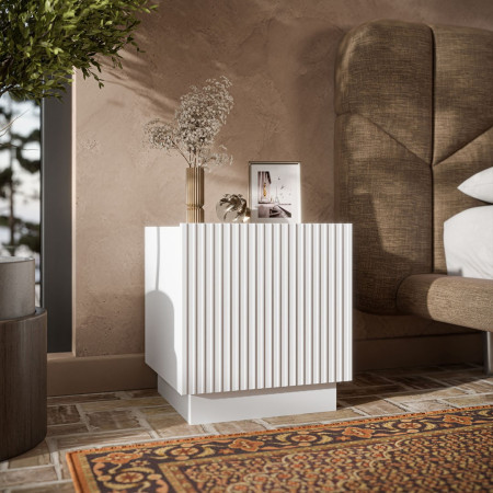 Cama LIVERTI naktinis staliukas balta