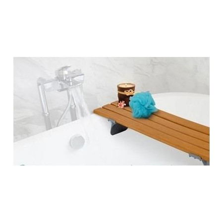 Vonios sėdynė su mediniais skersiniais