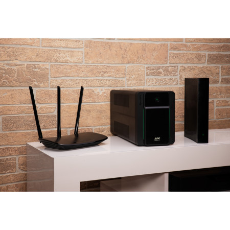 APC Easy UPS 2,2 kVA 1200 W nepertraukiamo maitinimo šaltinis