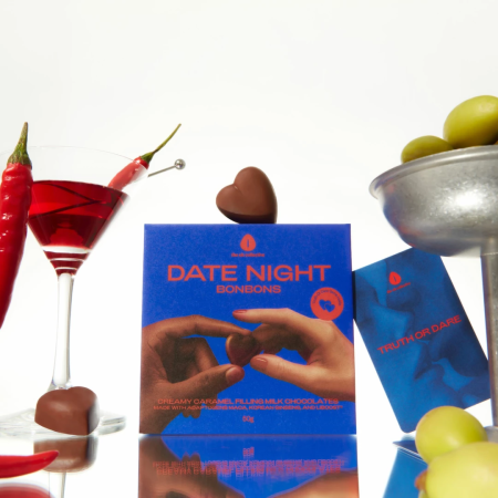 The Oh Collective Date Night Bonbon Caramel Chocolate 4pcs With Botanicals