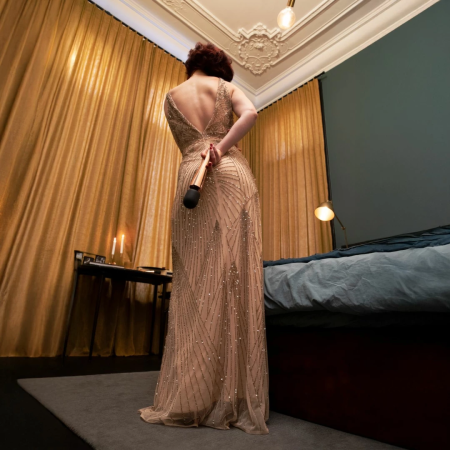 Rosy Gold Nouveau Wand Massager - Rechargeable, 10 Modes, Flexible Head