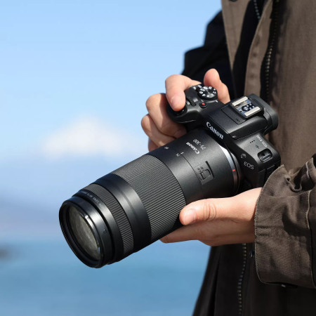 Canon RF 75-300 mm F4-5.6 - Priartinantis Objektyvas Juodas