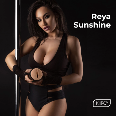 Kiiroo Feel Reya Sunshine Black Intimate Machine Sleeve TPE