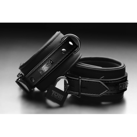 Sportsheets Neoprene Adjustable Locking Wrist Cuffs Black