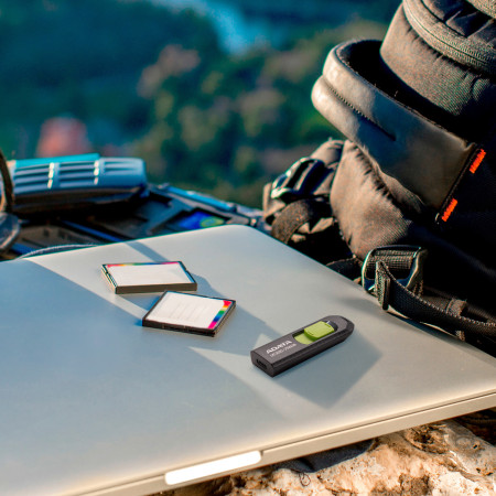 ADATA USB-C 128GB atmintinė