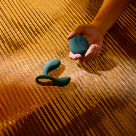 LELO Hugo 2 Green Remote-Controlled Intimate Wellness Device 107mm