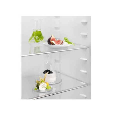 Electrolux LRB3AE12S Įmontuojamas šaldytuvas 208 L E