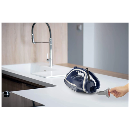 TEFAL | Steam Iron | FV6830E0 | Steam Iron | 2800 W | Water tank capacity 270 ml | Continuous steam 50 g/min | Silver/Blue