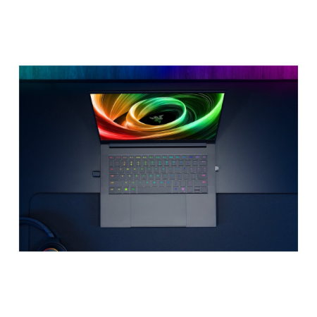 Razer Blade 14 | Black | 14 " | OLED | QHD+ | 2880 x 1800 pixels | 120 Hz | AMD Ryzen AI 9 | 365 | 32 GB | LPDDR5X | Solid-state