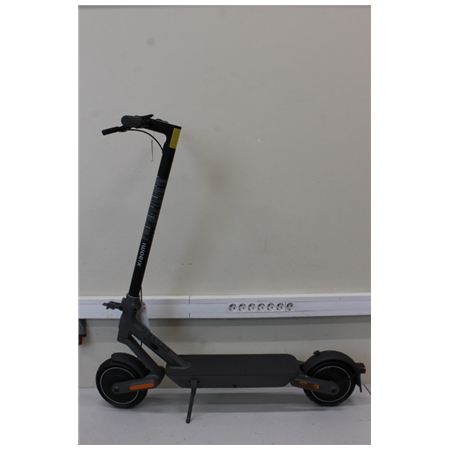 SALE OUT. Xiaomi Electric Scooter 4 Ultra EU | SALE OUT. Xiaomi Electric Scooter 4 Ultra EU | 500 W | 25 km/h | 10 " | 6 month(s