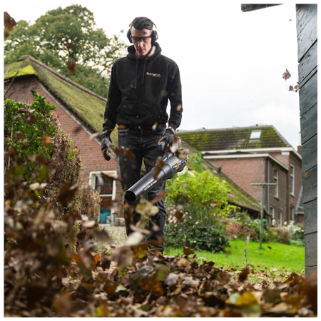 Batavia B.V. | 18V Cordless Leaf Blower - Without Battery and Charger