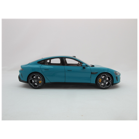 Xiaomi SU7 1:18 Die-cast Model Car | Aqua Blue | Zinc alloy, ABS, SAN and PVC