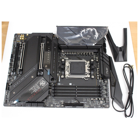 SALE OUT. MSI USED, REFURBISHED, WITHOUT ACCESSORIES, ONLY BACK PANEL, AND ANTENA INCLUDED