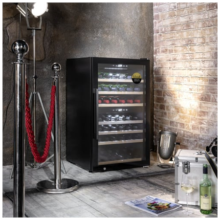 Caso | Smart Wine Cooler | WineExclusive 66 | Energy efficiency class G | Showcase | Free standing | Bottles capacity bottles |