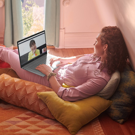 HP 17-cp3114nw nešiojamas kompiuteris - Ryzen 7 7730U | 17,3" FHD | 16GB | 512GB | Win11Home | Sidabrinis