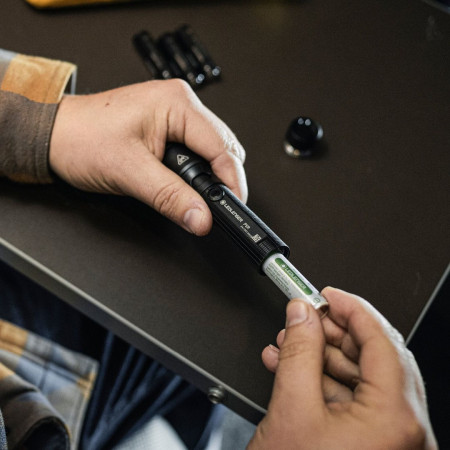 Ledlenser P5R Juodas Rankinis Žibintuvėlis LED