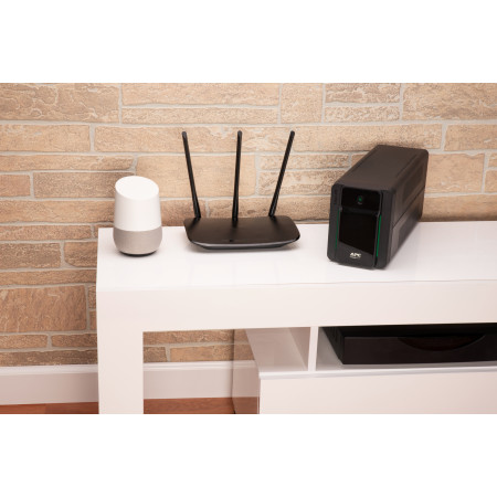 APC Easy BVX700LI UPS