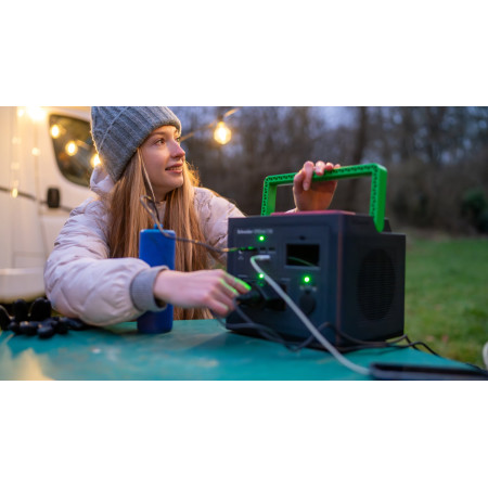 APC Nešiojama energijos stotis PPS330-GR