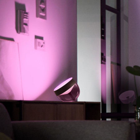 Philips Hue balta ir spalvota atmosfera stalo lempa „Iris“