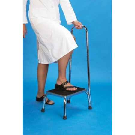 Laiptelis su turėklu - laiptelis į vonią