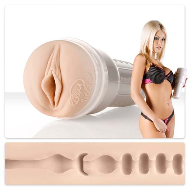 Fleshlight Riley Steele vagina 2