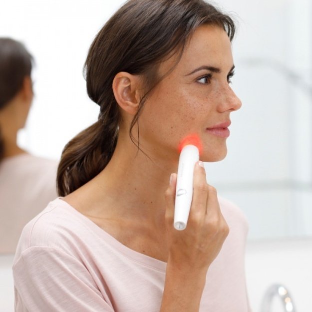 Medisana DC 300 LED Light Therapy Pen 1