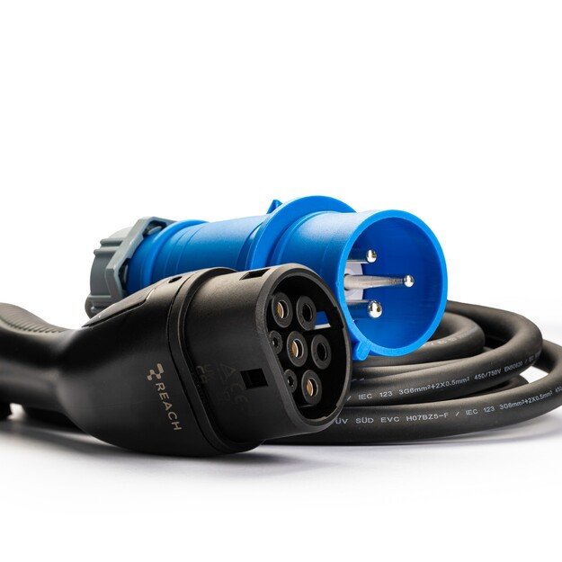 Elektromobilių įkroviklis Reach PEVC3 1 fazė Type2 32A 7.2kW 5.0m 3