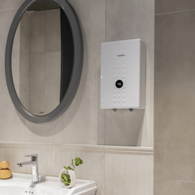 Momentinis vandens &scaron;ildytuvas Veito Flow E 1